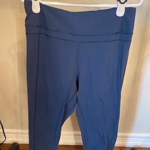 Navy blue Lululemon cropped leggings in size 12